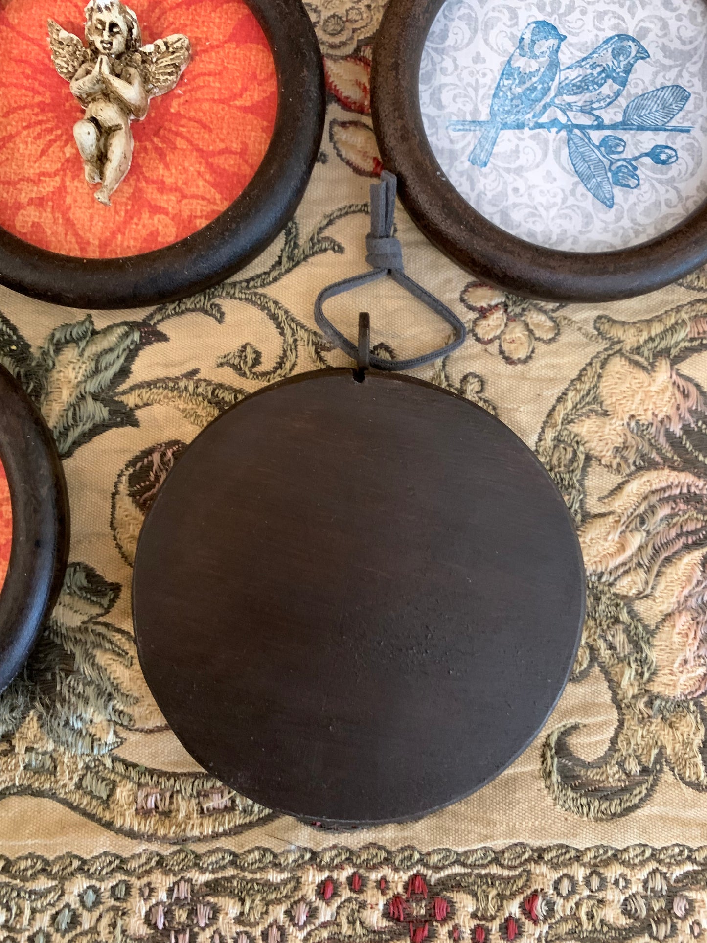 Decorative Metal Hangs